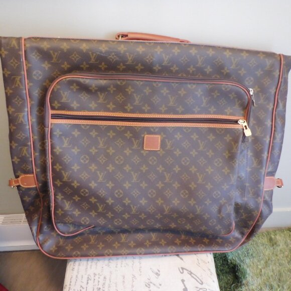 Louis Vuitton Monogram Portable Bandoulière Garment Bag - Picture 1 of 4